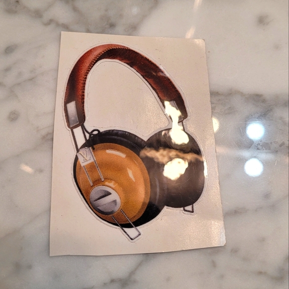 Louis Vuitton collectible stickers  set of 5 - Picture 2 of 10